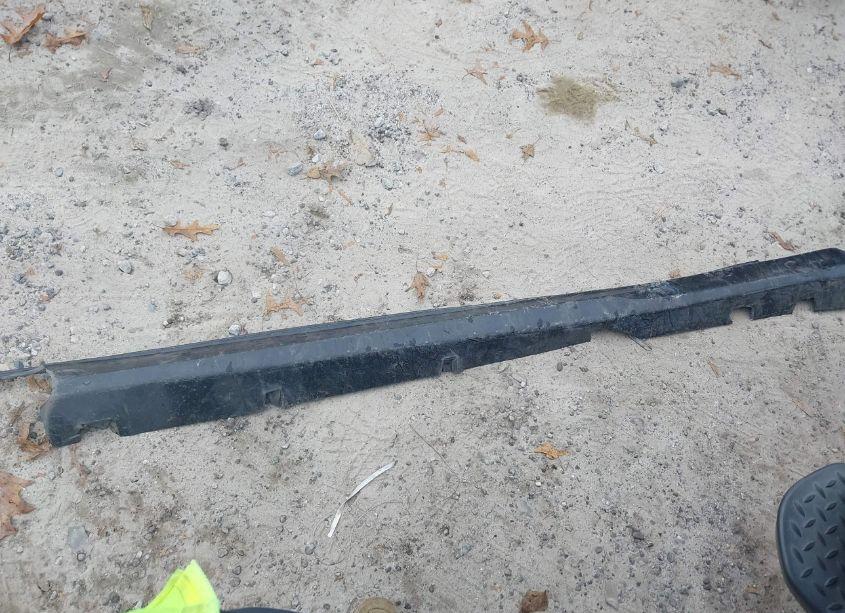 Photo 12 of 2016 Chevrolet Silverado 1500 1LT (VIN 3GCUKREC6GG165155)