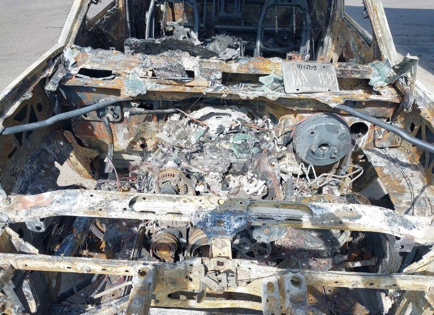 Photo 10 of 2016 Chevrolet Silverado K1500 LT (VIN 3GCUKREC6GG258788)