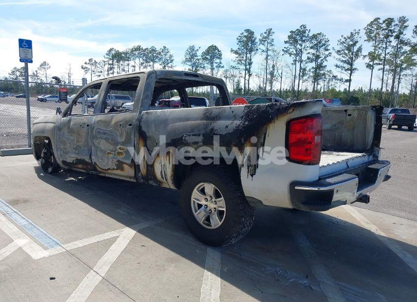 Photo 3 of 2016 Chevrolet Silverado K1500 LT (VIN 3GCUKREC6GG258788)