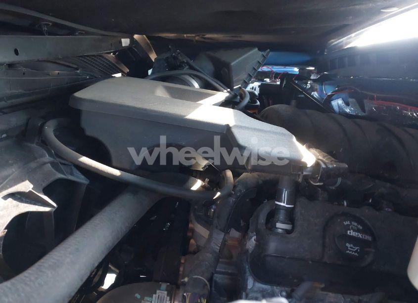 Photo 10 of 2017 Chevrolet Silverado 1500 2LT (VIN 3GCUKREC6HG144372)