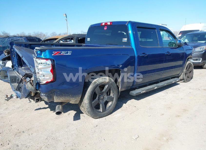 Photo 4 of 2017 Chevrolet Silverado 1500 2LT (VIN 3GCUKREC6HG144372)