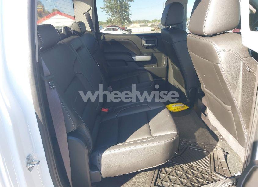 Photo 8 of 2017 Chevrolet Silverado 1500 2LT (VIN 3GCUKREC6HG155517)