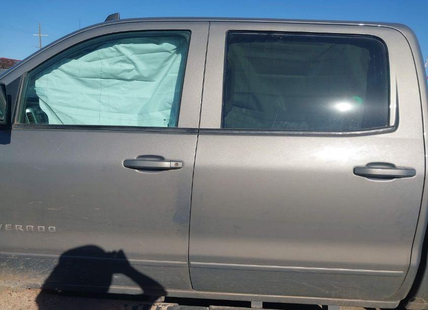 Photo 14 of 2017 Chevrolet Silverado 1500 2LT (VIN 3GCUKREC6HG232600)