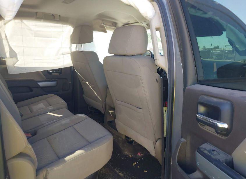 Photo 8 of 2017 Chevrolet Silverado 1500 2LT (VIN 3GCUKREC6HG232600)