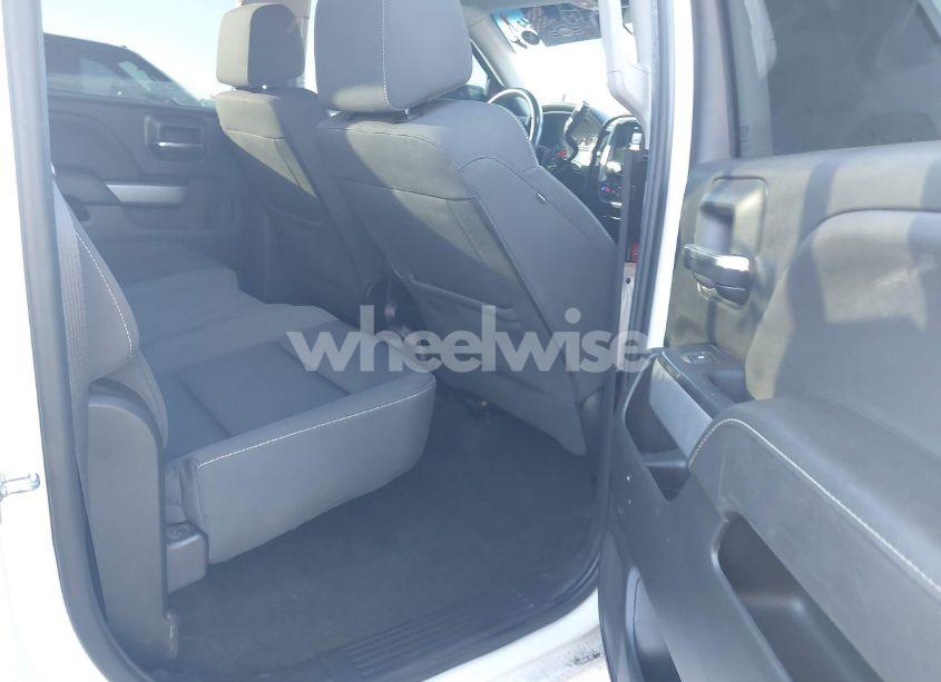 Photo 8 of 2017 Chevrolet Silverado 1500 2LT (VIN 3GCUKREC6HG406441)