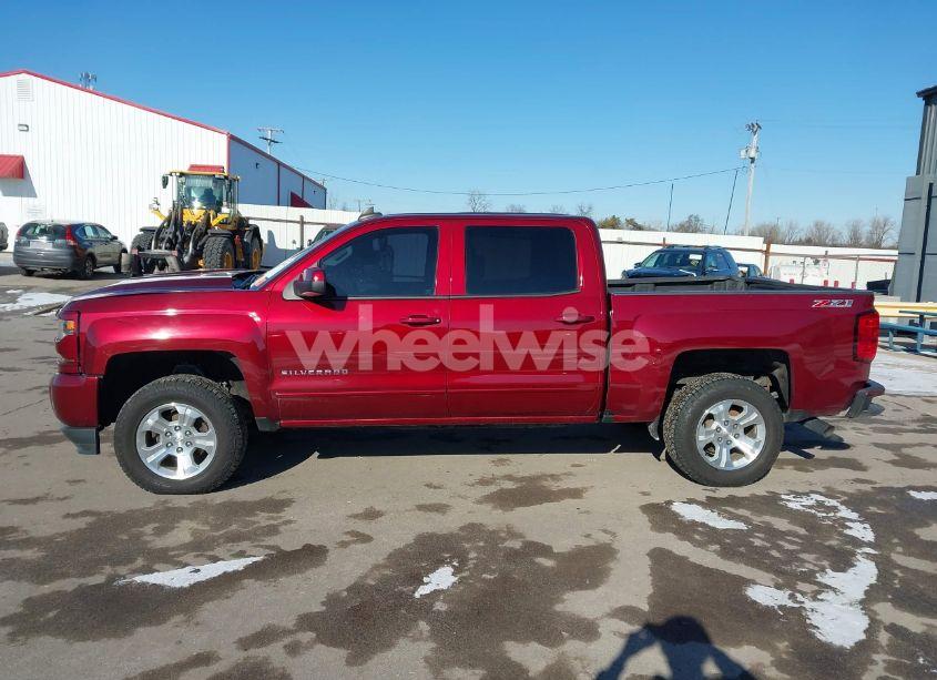 Photo 14 of 2017 Chevrolet Silverado 1500 2LT (VIN 3GCUKREC6HG417861)