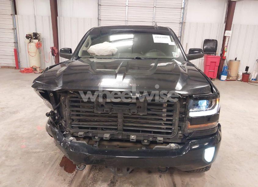 Photo 10 of 2017 Chevrolet Silverado 1500 2LT (VIN 3GCUKREC6HG501307)