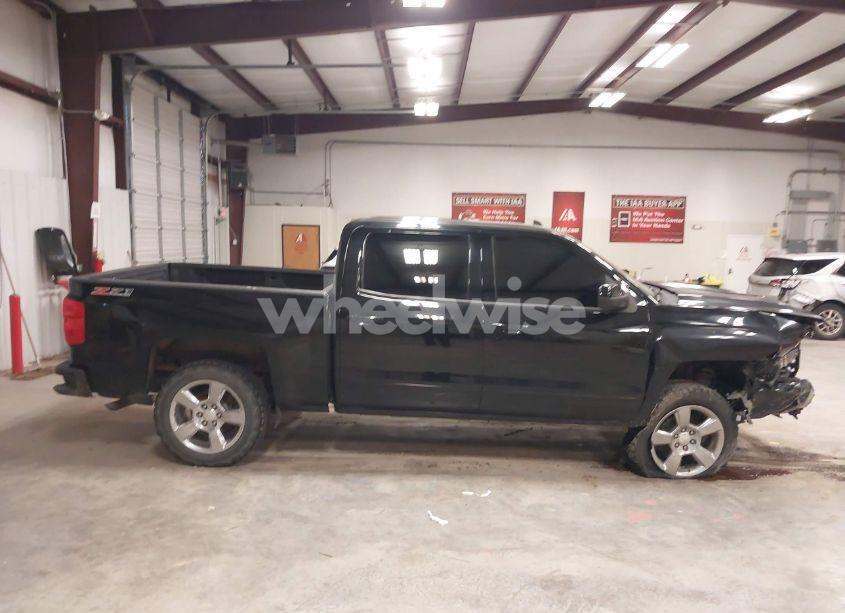 Photo 14 of 2017 Chevrolet Silverado 1500 2LT (VIN 3GCUKREC6HG501307)