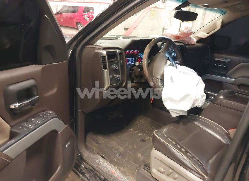 Photo 19 of 2017 Chevrolet Silverado 1500 2LT (VIN 3GCUKREC6HG501307)