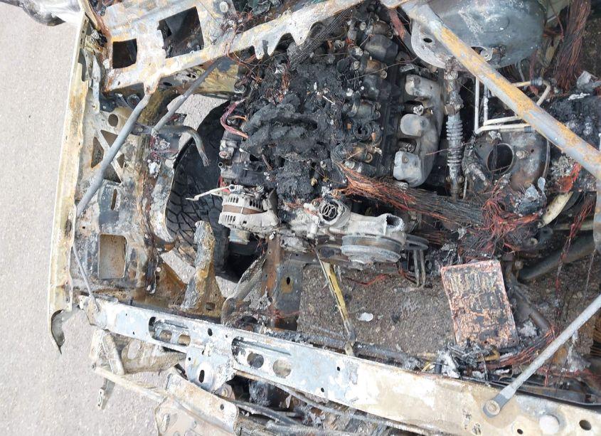 Photo 10 of 2018 Chevrolet Silverado 1500 2LT (VIN 3GCUKREC6JG174851)