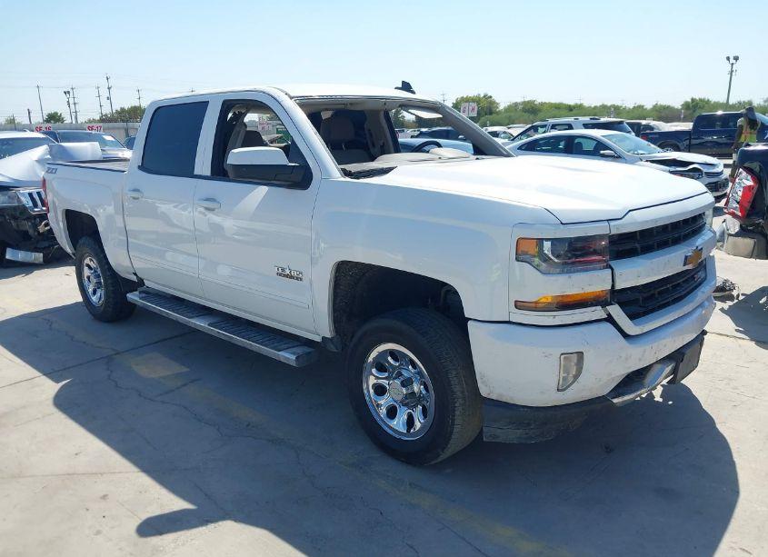 2018 Chevrolet Silverado 1500 2LT (VIN 3GCUKREC6JG380073) main photo