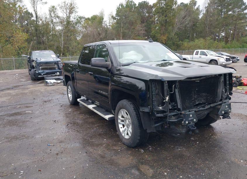 2018 Chevrolet Silverado 1500 1LT (VIN 3GCUKREC6JG469920) main photo