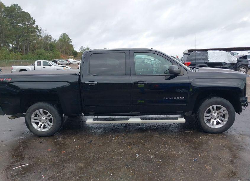 Photo 14 of 2018 Chevrolet Silverado 1500 1LT (VIN 3GCUKREC6JG469920)