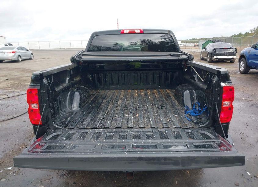 Photo 17 of 2018 Chevrolet Silverado 1500 1LT (VIN 3GCUKREC6JG469920)