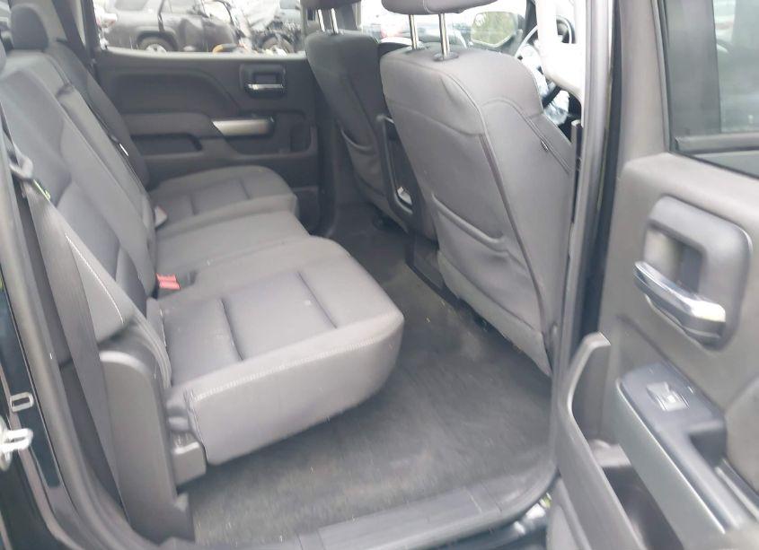 Photo 8 of 2018 Chevrolet Silverado 1500 1LT (VIN 3GCUKREC6JG469920)