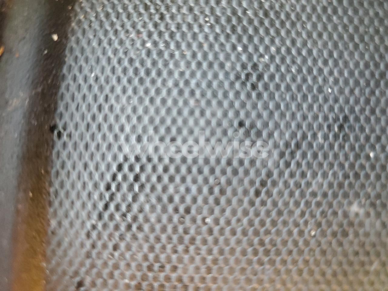 Photo 4 of 2018 CHEVROLET SILVERADO K1500 LT (VIN 3GCUKREC6JG517223)