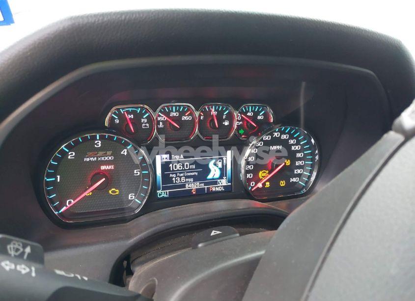 Photo 7 of 2018 Chevrolet Silverado 1500 2LT (VIN 3GCUKREC6JG530621)