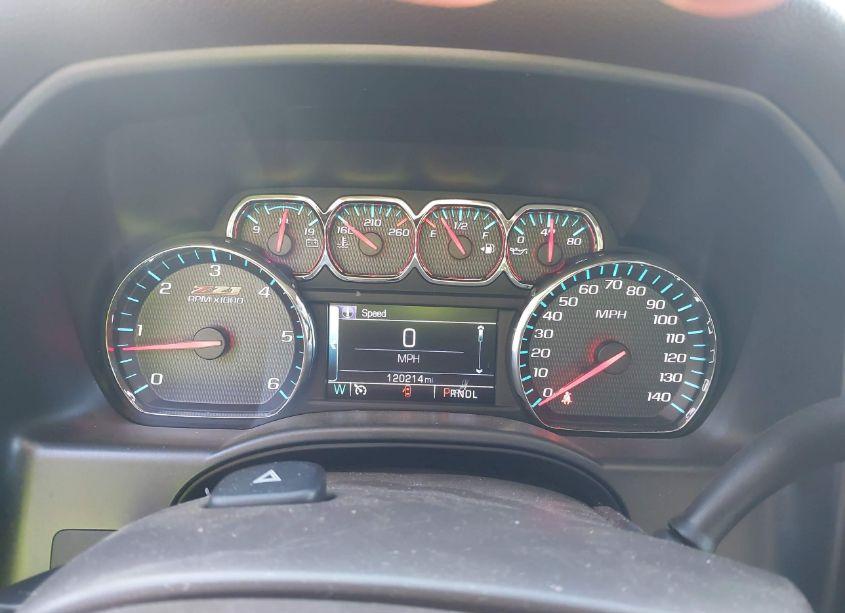 Photo 7 of 2018 Chevrolet Silverado 1500 2LT (VIN 3GCUKREC6JG547189)