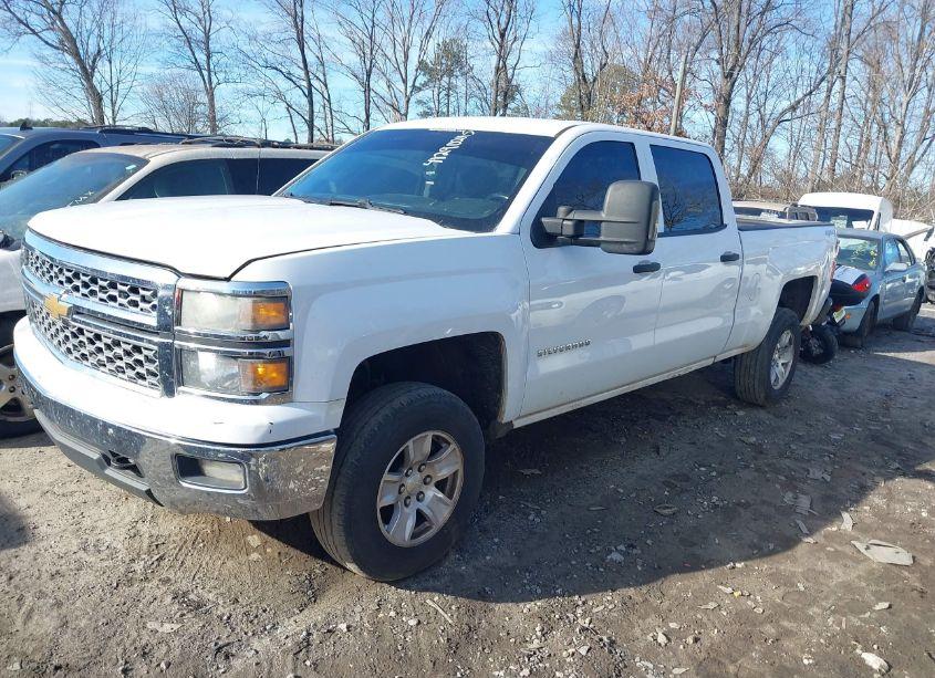 Photo 2 of 2014 Chevrolet Silverado 1500 1LT (VIN 3GCUKREC7EG401518)