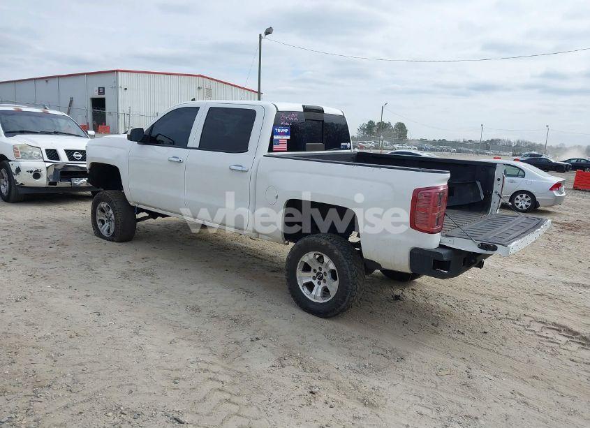 Photo 3 of 2014 Chevrolet Silverado 1500 2LT (VIN 3GCUKREC7EG502056)