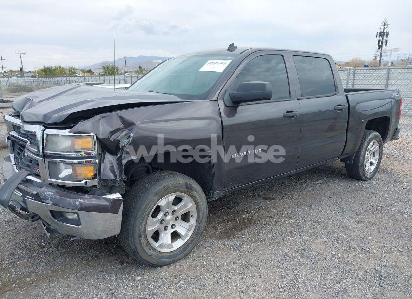 Photo 2 of 2014 Chevrolet Silverado 1500 2LT (VIN 3GCUKREC7EG561639)