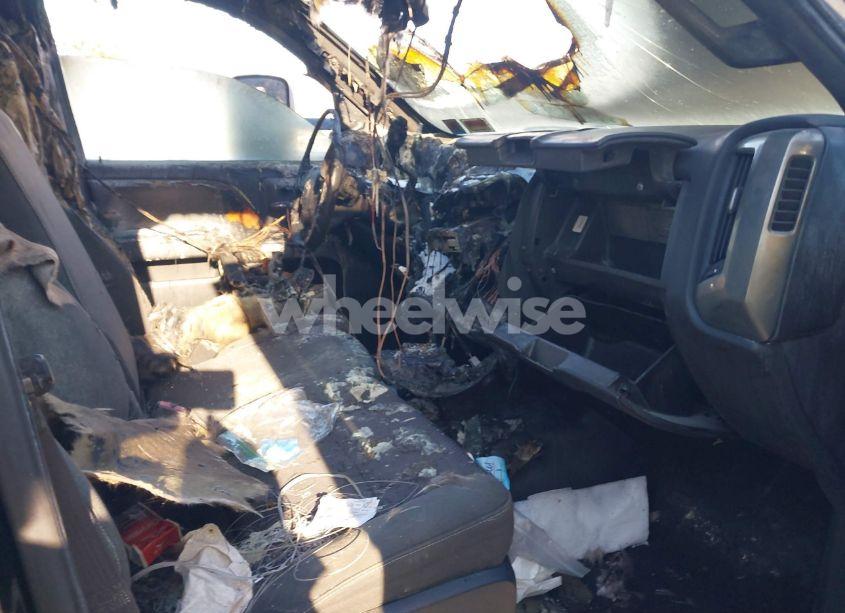 Photo 5 of 2015 Chevrolet Silverado 1500 1LT/2LT (VIN 3GCUKREC7FG110728)