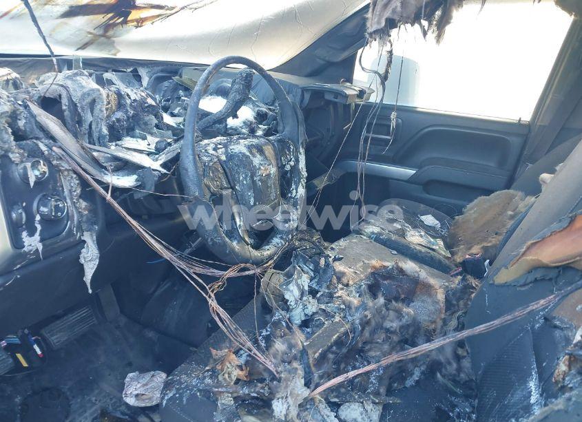 Photo 6 of 2015 Chevrolet Silverado 1500 1LT/2LT (VIN 3GCUKREC7FG110728)