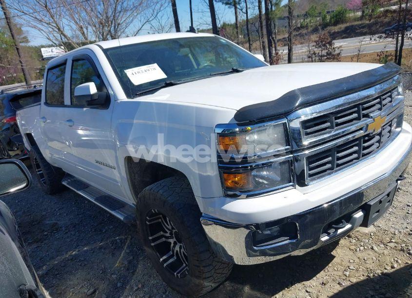 2015 Chevrolet Silverado 1500 2LT (VIN 3GCUKREC7FG179404) main photo