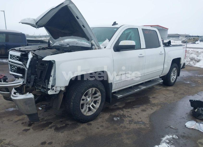 Photo 2 of 2015 Chevrolet Silverado 1500 1LT (VIN 3GCUKREC7FG204754)