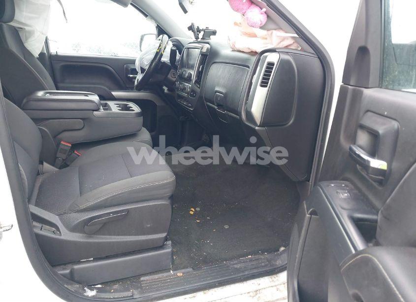 Photo 5 of 2015 Chevrolet Silverado 1500 1LT (VIN 3GCUKREC7FG204754)