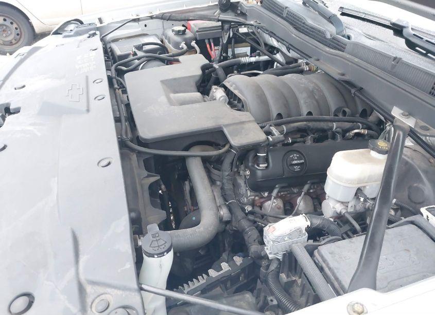 Photo 10 of 2015 Chevrolet Silverado 1500 1LT (VIN 3GCUKREC7FG315918)