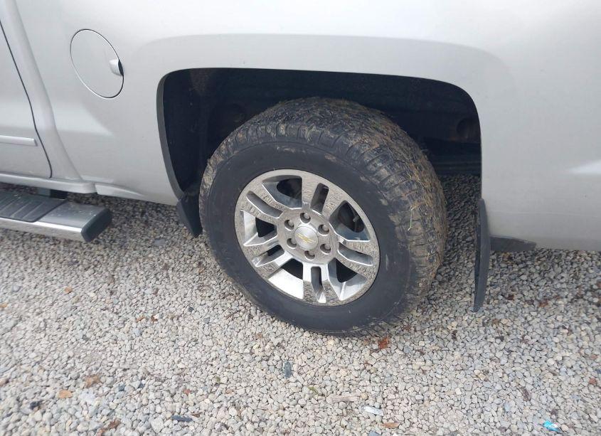 Photo 17 of 2015 Chevrolet Silverado 1500 1LT (VIN 3GCUKREC7FG315918)