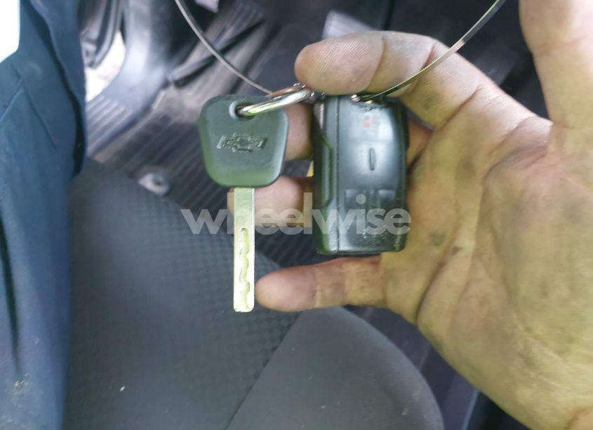 Photo 11 of 2015 Chevrolet Silverado 1500 1LT (VIN 3GCUKREC7FG334551)