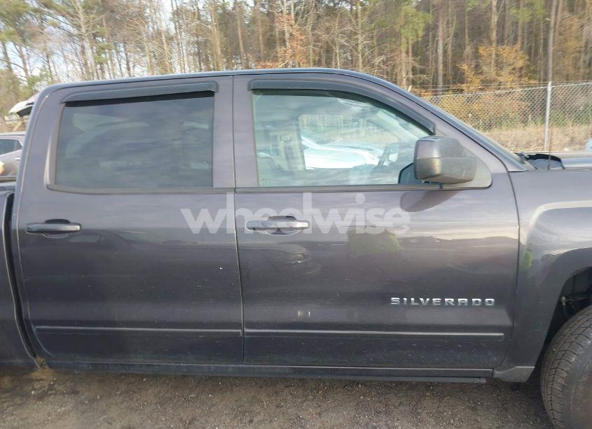 Photo 13 of 2015 Chevrolet Silverado 1500 1LT (VIN 3GCUKREC7FG334551)