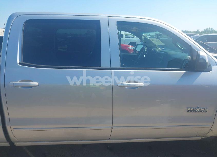 Photo 13 of 2015 Chevrolet Silverado 1500 1LT (VIN 3GCUKREC7FG343346)