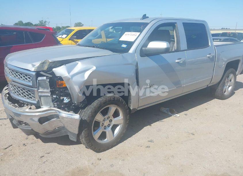 Photo 2 of 2015 Chevrolet Silverado 1500 1LT (VIN 3GCUKREC7FG343346)