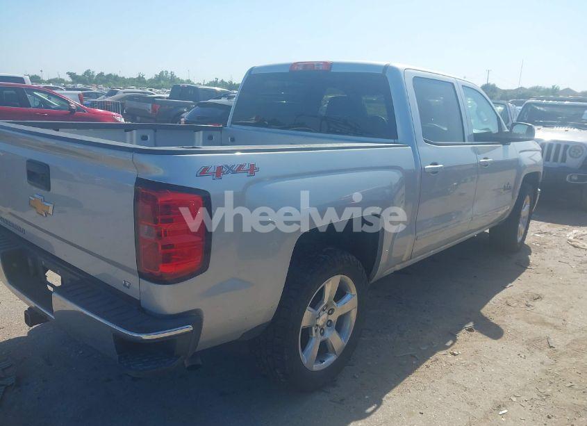 Photo 4 of 2015 Chevrolet Silverado 1500 1LT (VIN 3GCUKREC7FG343346)