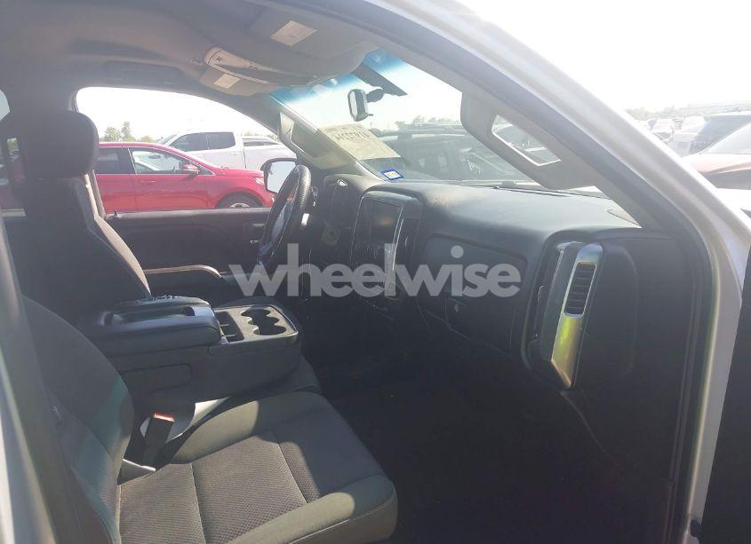 Photo 5 of 2015 Chevrolet Silverado 1500 1LT (VIN 3GCUKREC7FG343346)