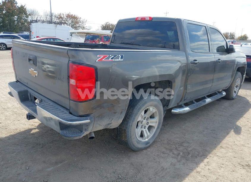 Photo 4 of 2015 Chevrolet Silverado 1500 2LT (VIN 3GCUKREC7FG402900)