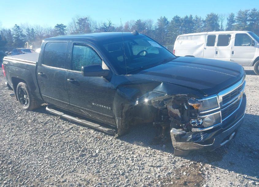 2015 Chevrolet Silverado 1500 2LT (VIN 3GCUKREC7FG451188) main photo