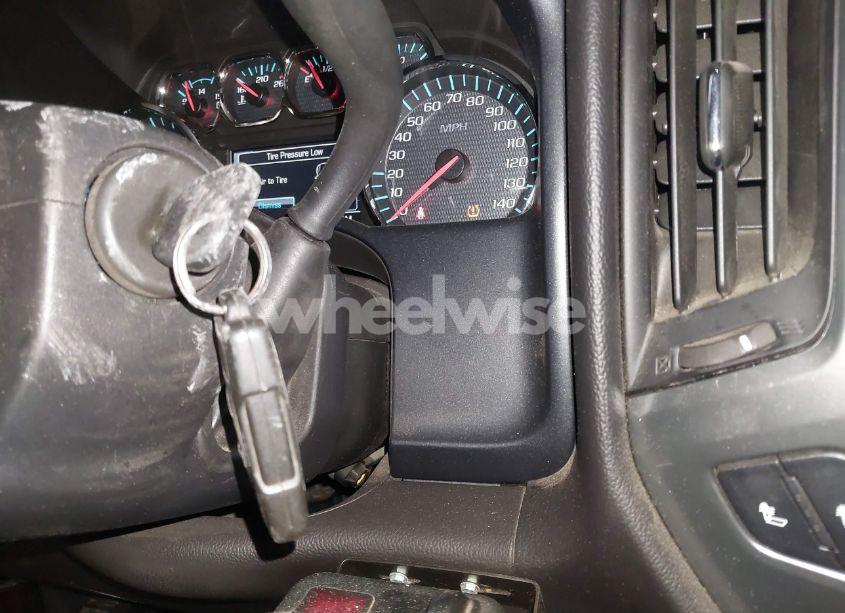 Photo 11 of 2015 Chevrolet Silverado 1500 2LT (VIN 3GCUKREC7FG453670)