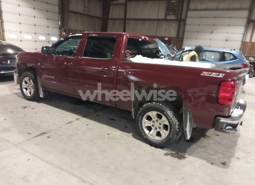 Photo 3 of 2015 Chevrolet Silverado 1500 2LT (VIN 3GCUKREC7FG453670)