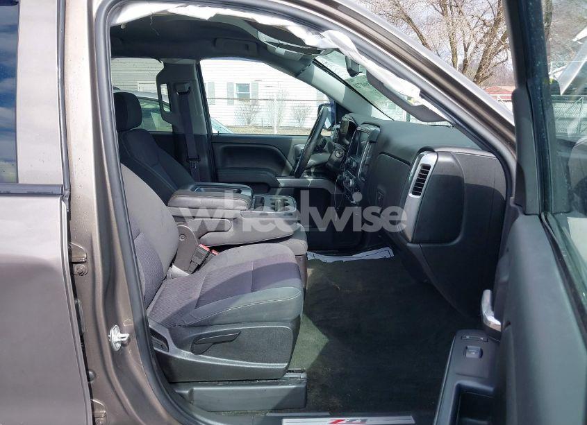 Photo 5 of 2015 Chevrolet Silverado 1500 2LT (VIN 3GCUKREC7FG510577)