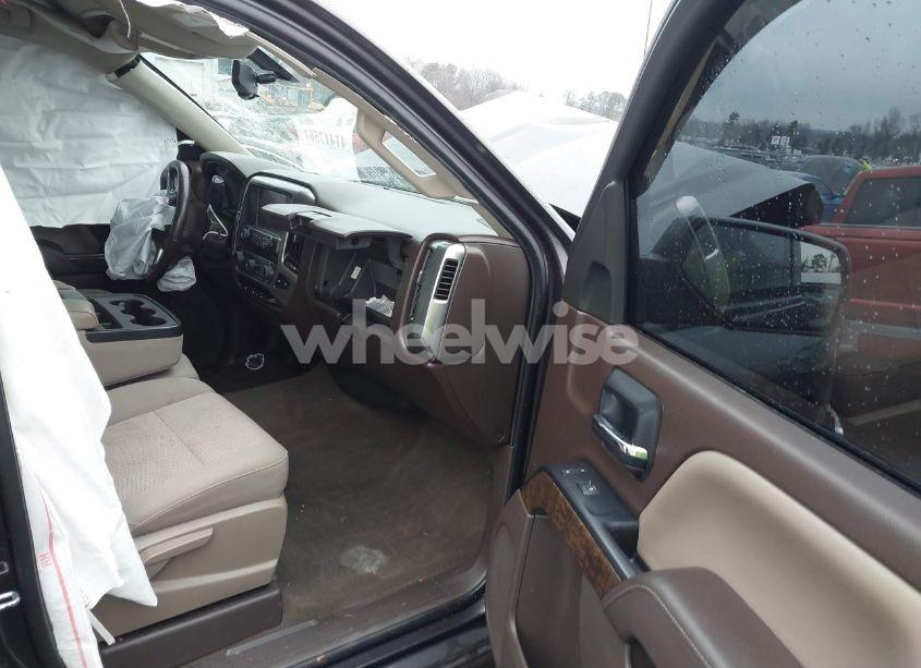 Photo 5 of 2015 Chevrolet Silverado 1500 1LT (VIN 3GCUKREC7FG516623)