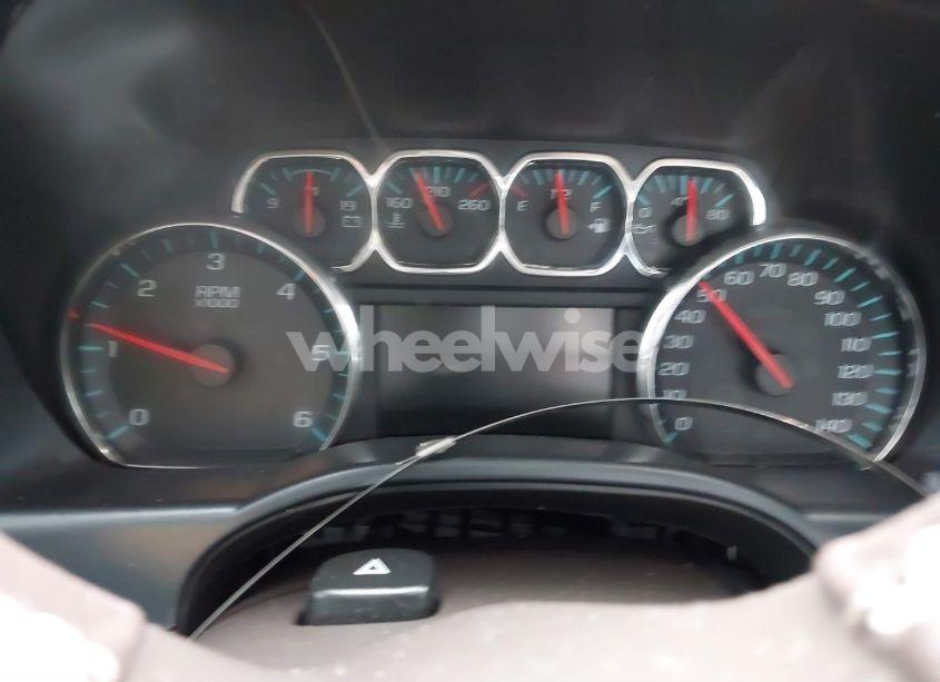 Photo 7 of 2015 Chevrolet Silverado 1500 1LT (VIN 3GCUKREC7FG516623)