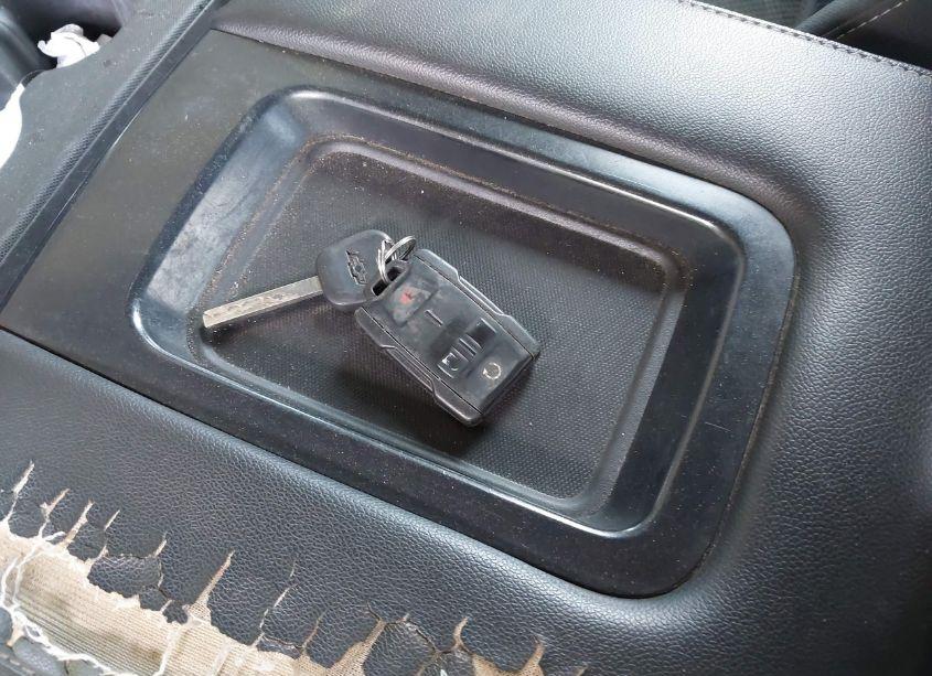 Photo 11 of 2015 Chevrolet Silverado 1500 1LT (VIN 3GCUKREC7FG529856)