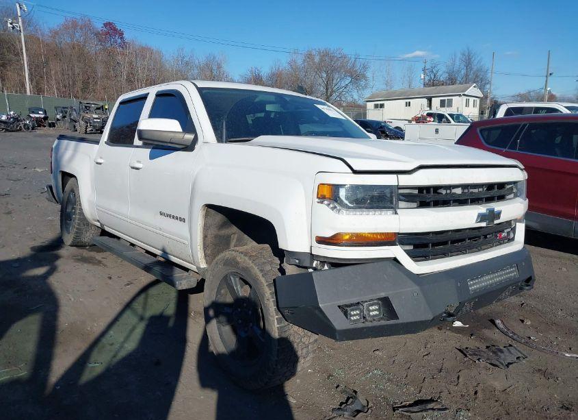 2016 Chevrolet Silverado 1500 2LT (VIN 3GCUKREC7GG114800) main photo