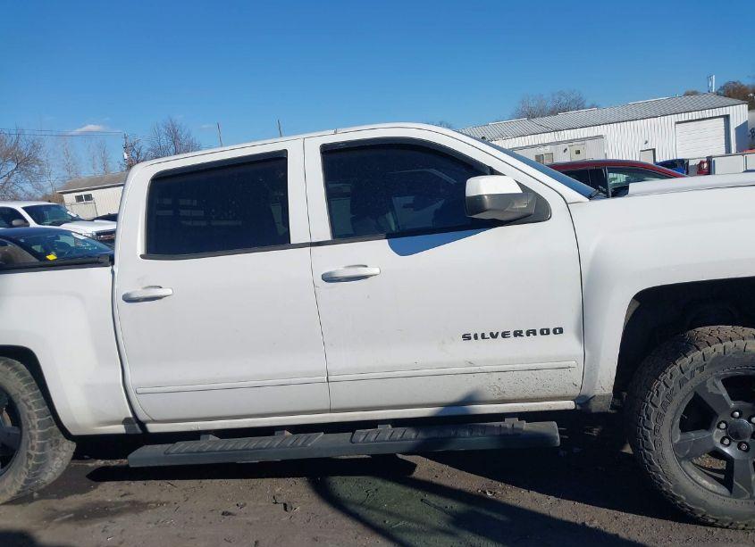 Photo 13 of 2016 Chevrolet Silverado 1500 2LT (VIN 3GCUKREC7GG114800)