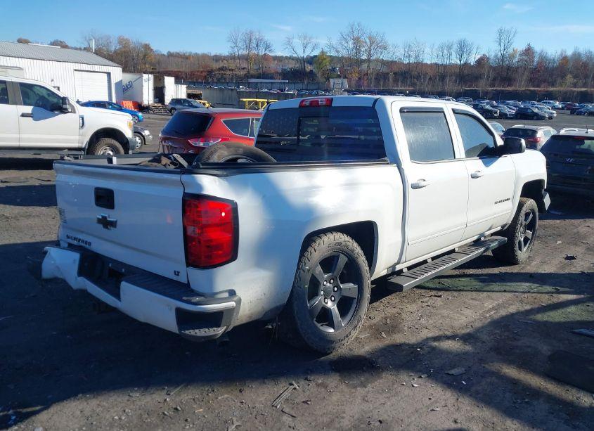 Photo 4 of 2016 Chevrolet Silverado 1500 2LT (VIN 3GCUKREC7GG114800)