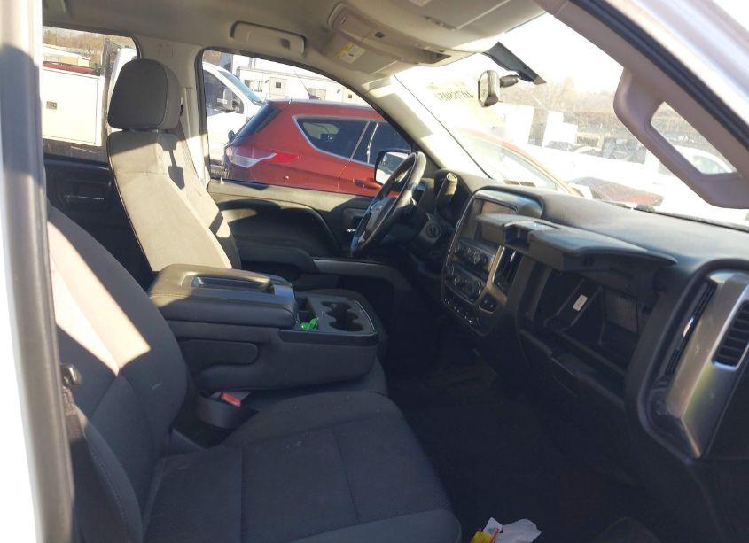 Photo 5 of 2016 Chevrolet Silverado 1500 2LT (VIN 3GCUKREC7GG114800)